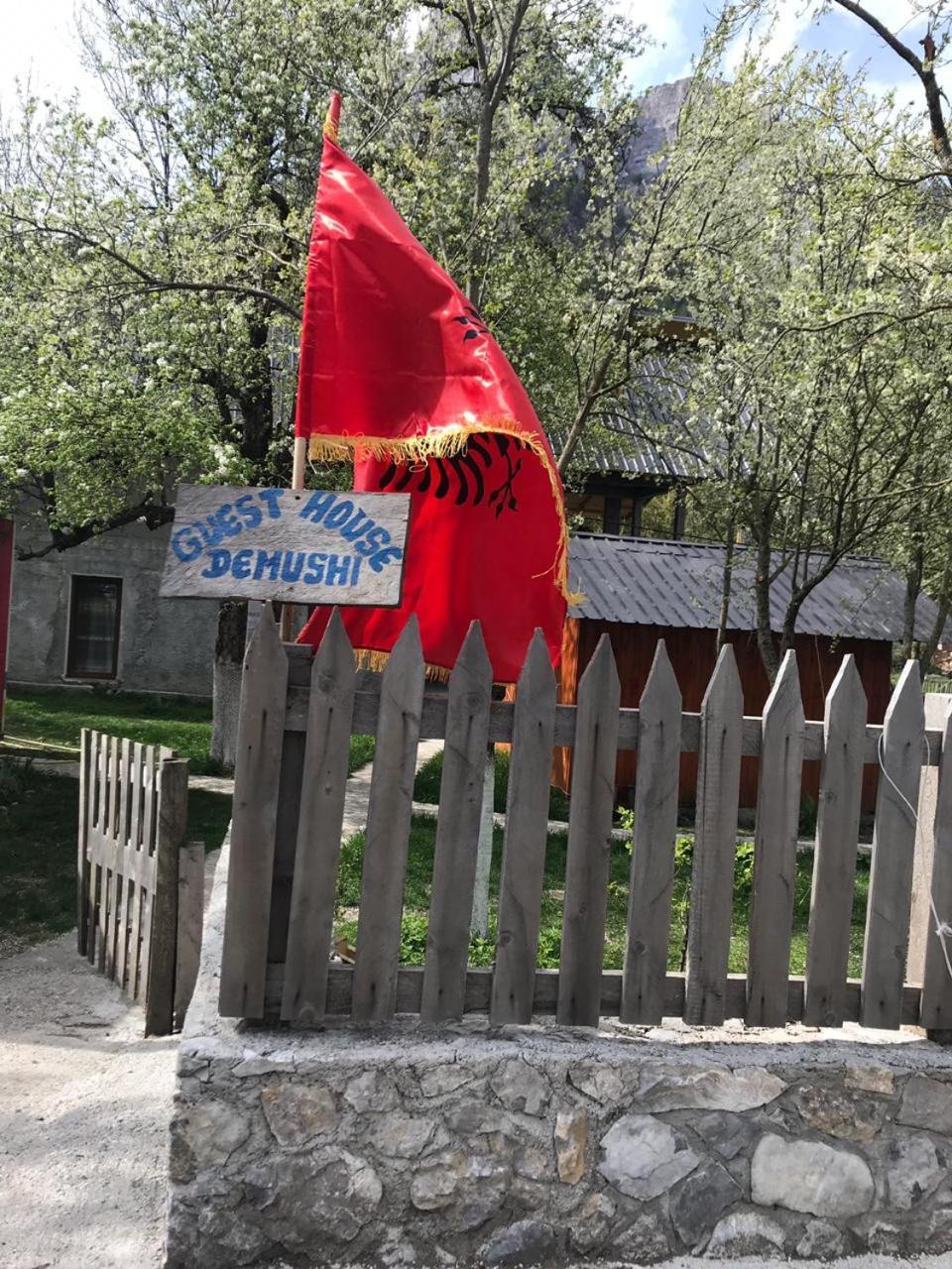 Guesthouse Demushi Вальбоне Екстер'єр фото